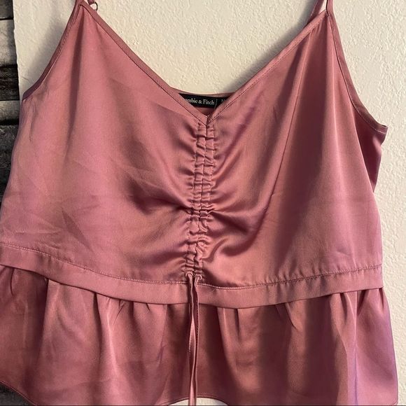Sold on C🎉Abercrombie & fitch satin rose pink top - Picture 6 of 11